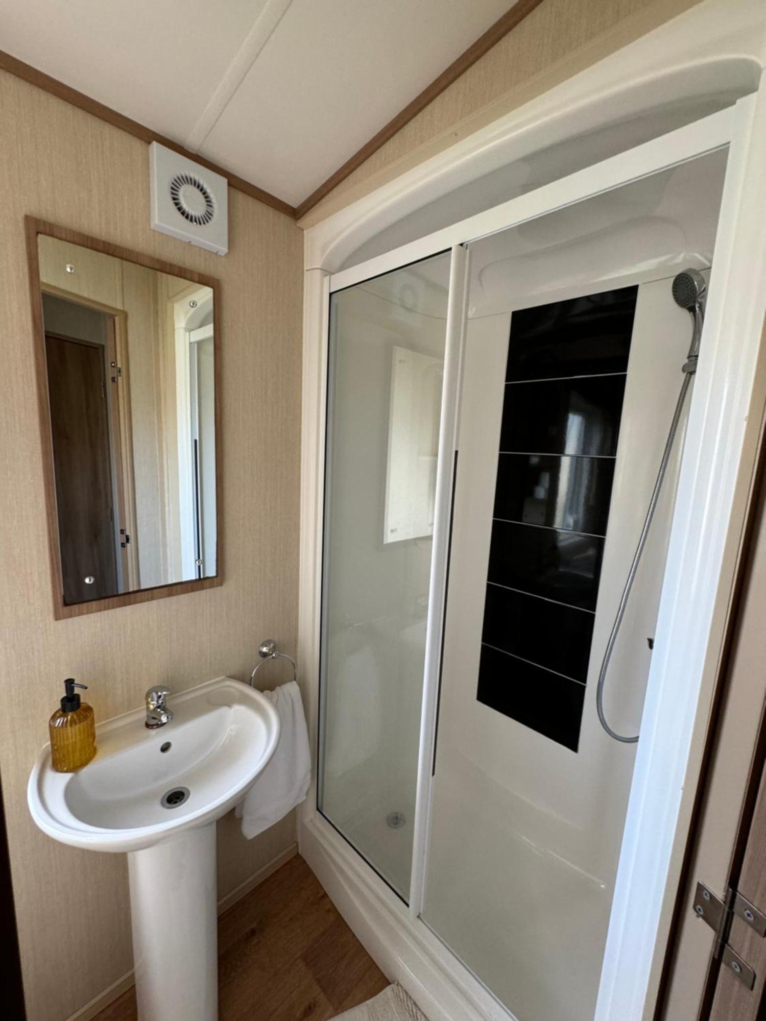 Hot Tub Retreat At Tattershall Lakes Buitenkant foto