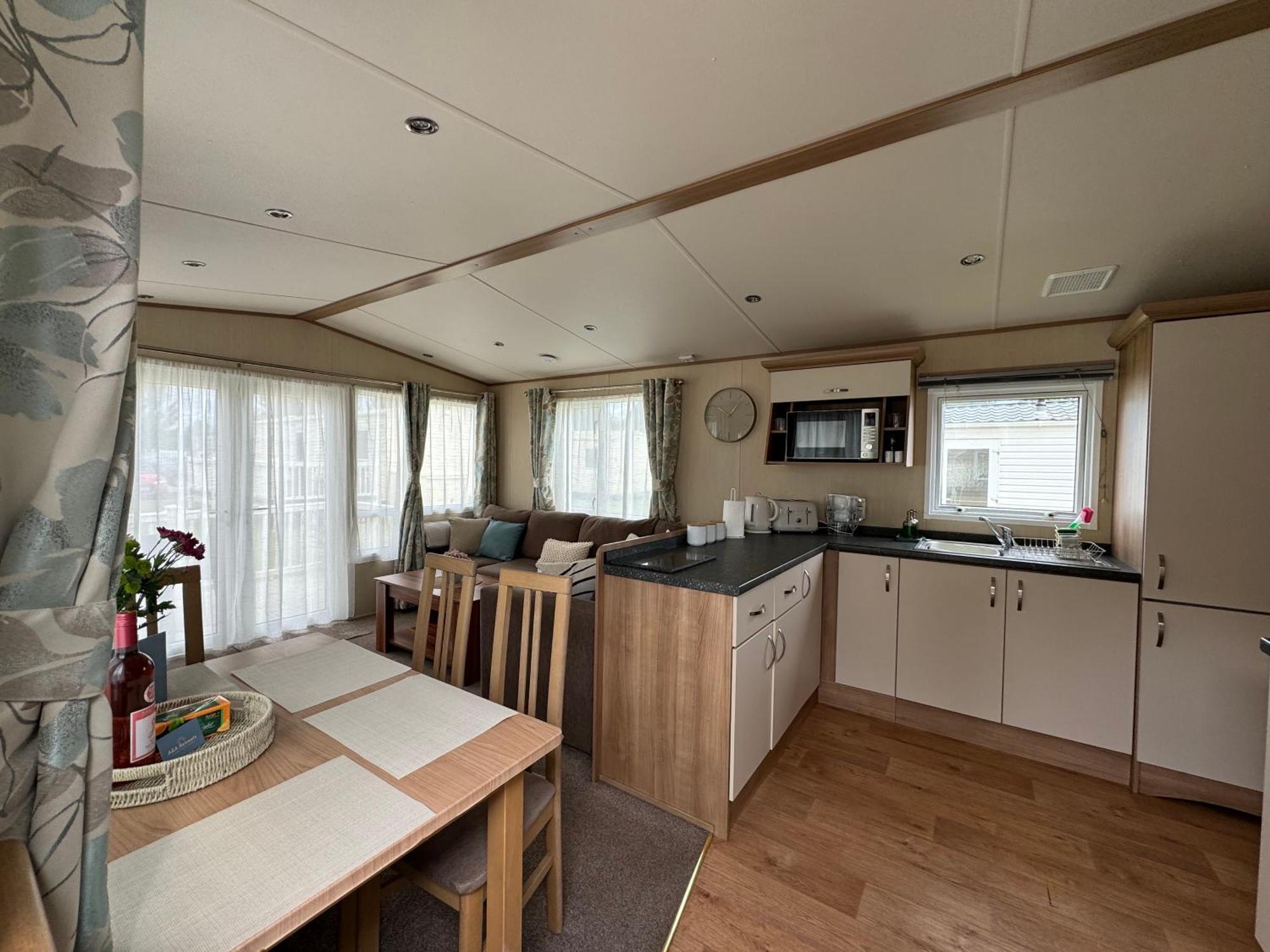 Hot Tub Retreat At Tattershall Lakes Buitenkant foto
